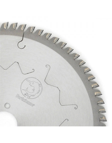 Circular carbide blade with diamond teeth