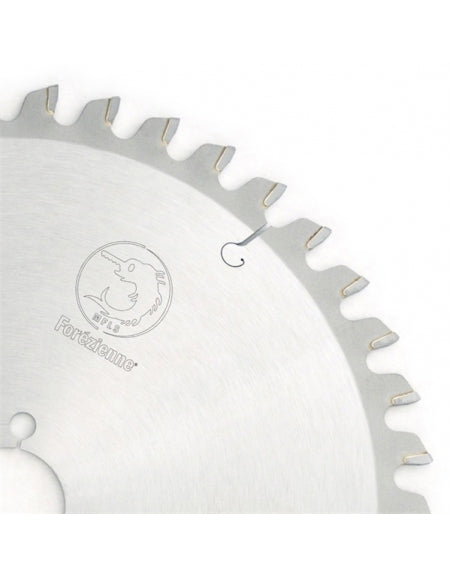 Circular carbide blade with negative gouge teeth