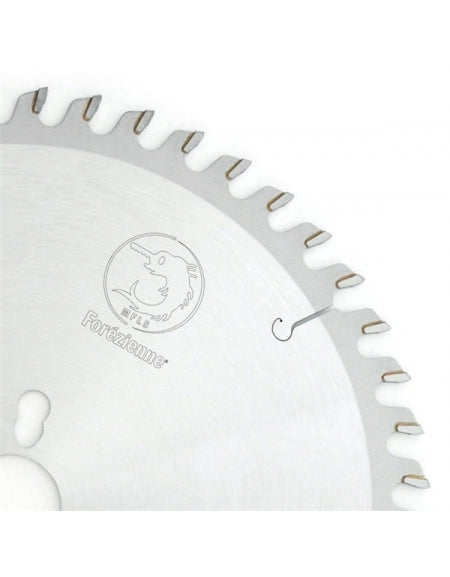 Circular carbide blade with gouge teeth